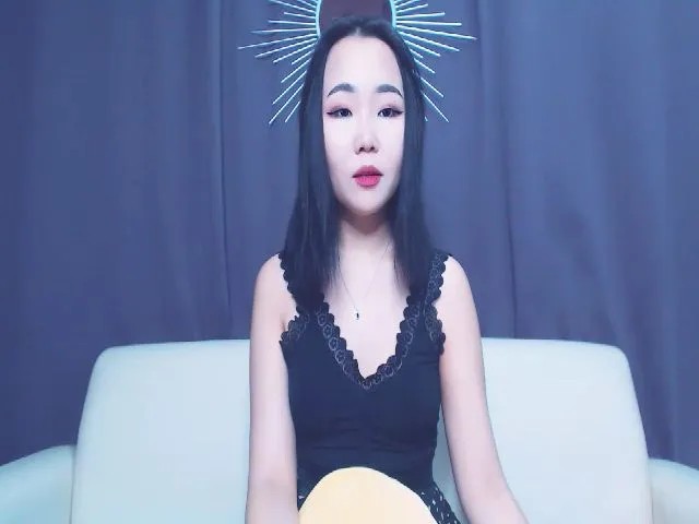 Live sex webcam photo for RemyAsian #271698393