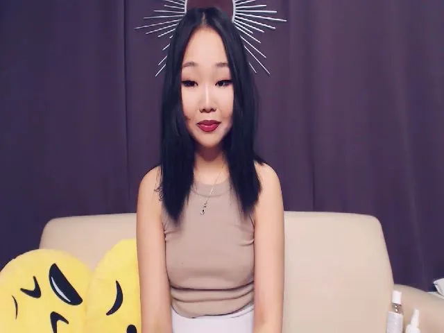 Live sex webcam photo for RemyAsian #272711418