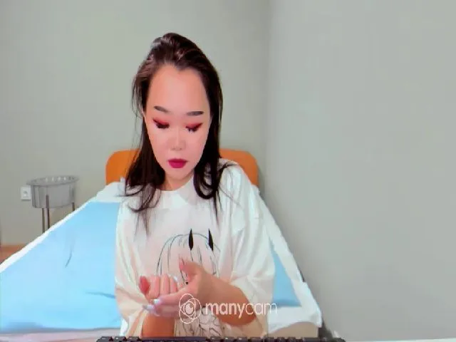 Live sex webcam photo for RemyAsian #273677465