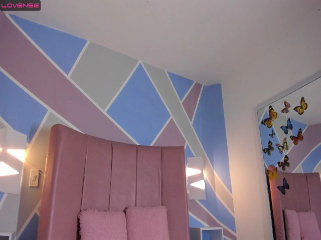 Live sex webcam photo for Renata_Rouss #273782111