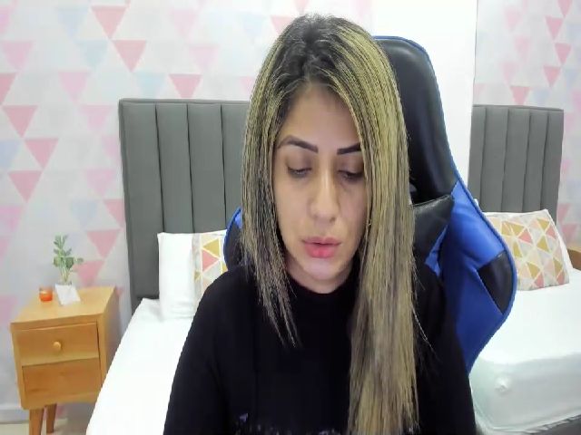 Live sex webcam photo for Renata_t_ #272608785