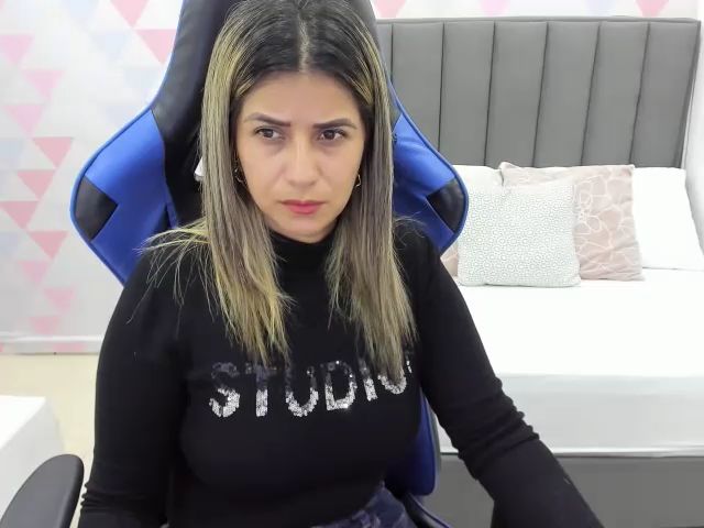 Live sex webcam photo for Renata_t_ #273213426