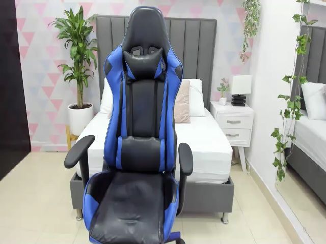 Live sex webcam photo for Renata_t_ #273995486