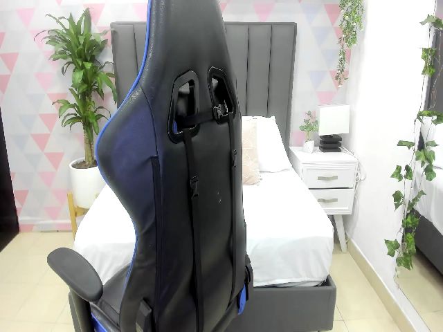 Live sex webcam photo for Renata_t_ #274129573