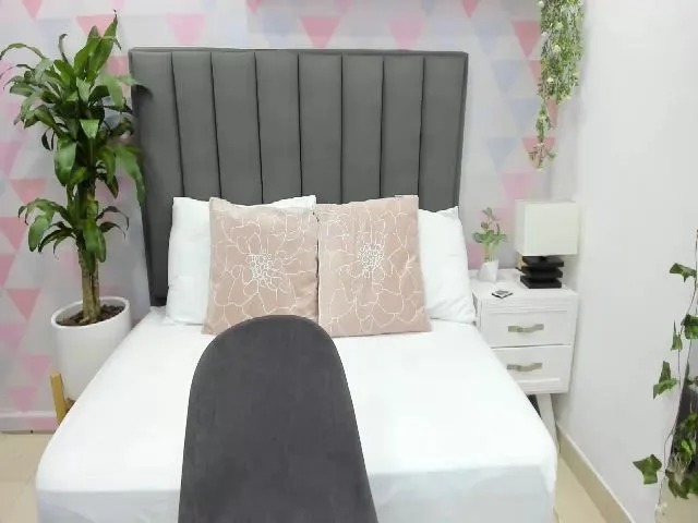 Live sex webcam photo for Renata_t_ #274346300