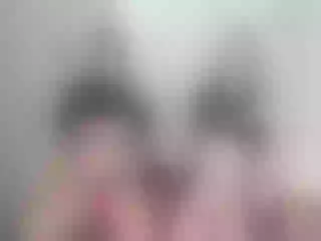 Live sex webcam photo for ReynaTamy #274551152