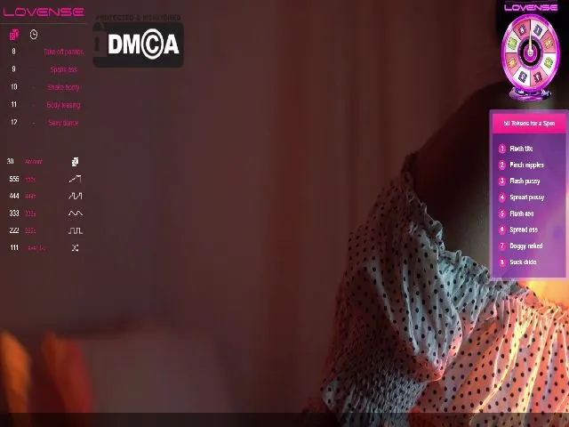 Live sex webcam photo for RikaLoves #271797260