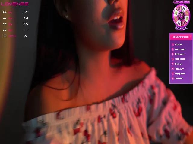 Live sex webcam photo for RikaLoves #272094155