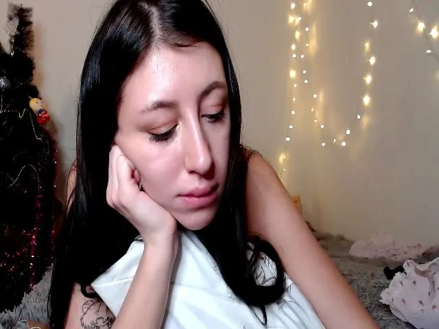 Live sex webcam photo for RinWhite #271845133