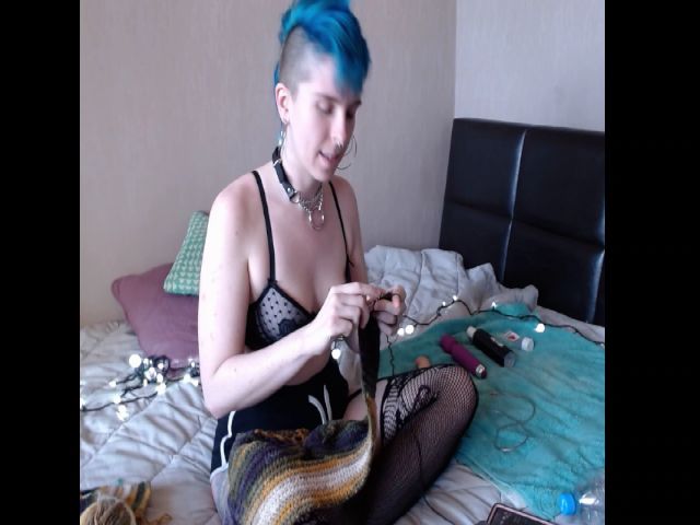 Live sex webcam photo for Rollerslut #273394830