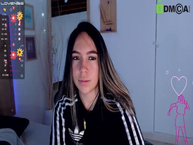 Live sex webcam photo for Romina_turner #273171176