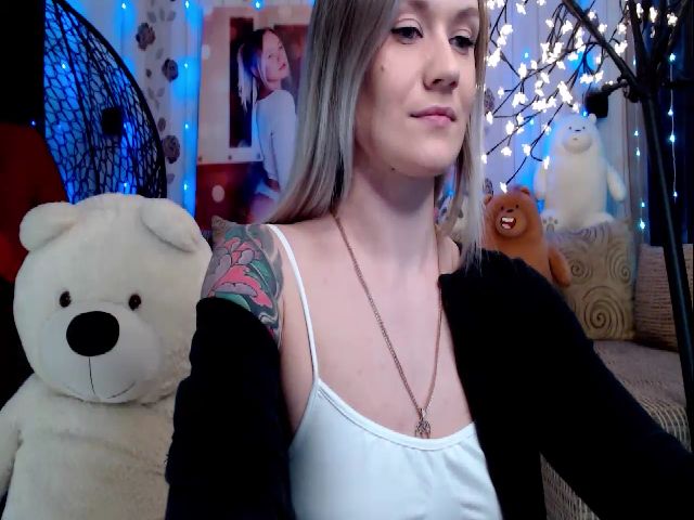 Live sex webcam photo for RoomOfBears #272147293