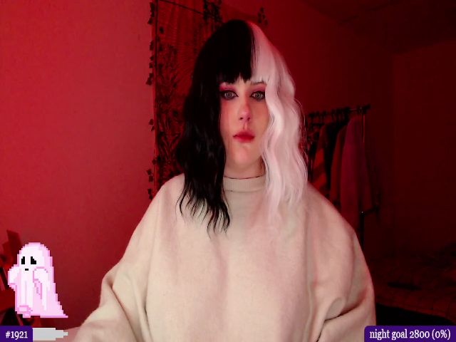 Live sex webcam photo for RoomOfGhosts #272220302