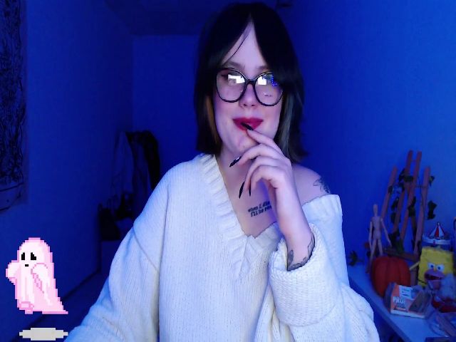 Live sex webcam photo for RoomOfGhosts #273453737