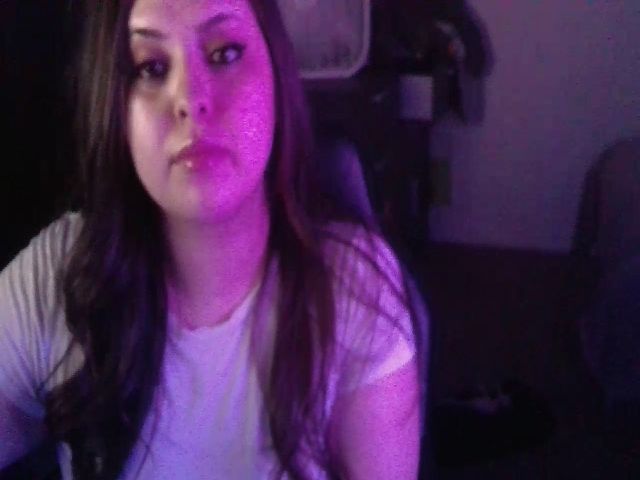 Live sex webcam photo for RosaGem1 #273940812