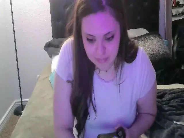 Live sex webcam photo for RosaGem1 #274114251