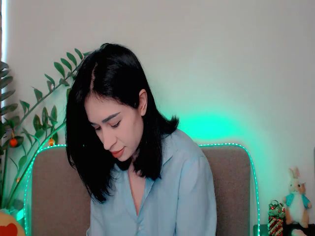 Live sex webcam photo for RosaLise #272080177