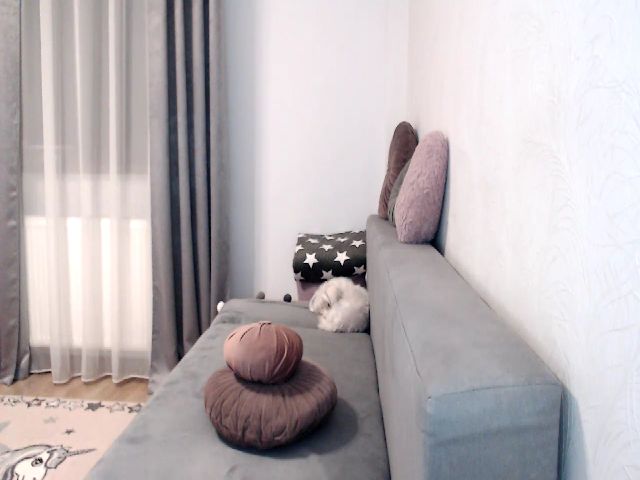 Live sex webcam photo for Rose229 #272931971