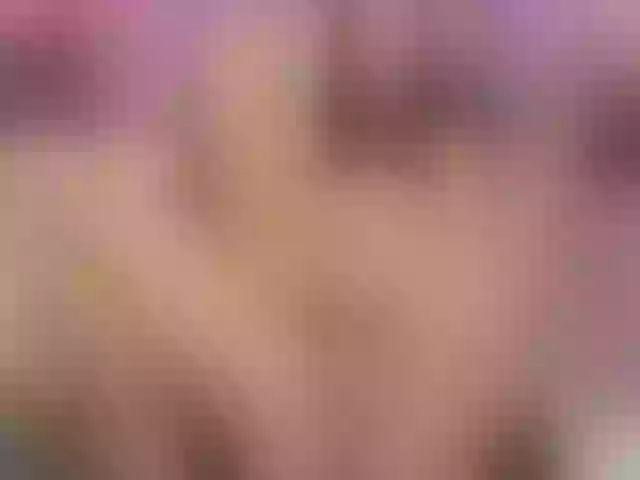 Live sex webcam photo for RoseArianna #274297929