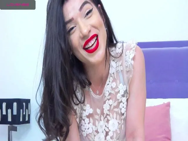 Live sex webcam photo for RoseCharleen #273531583
