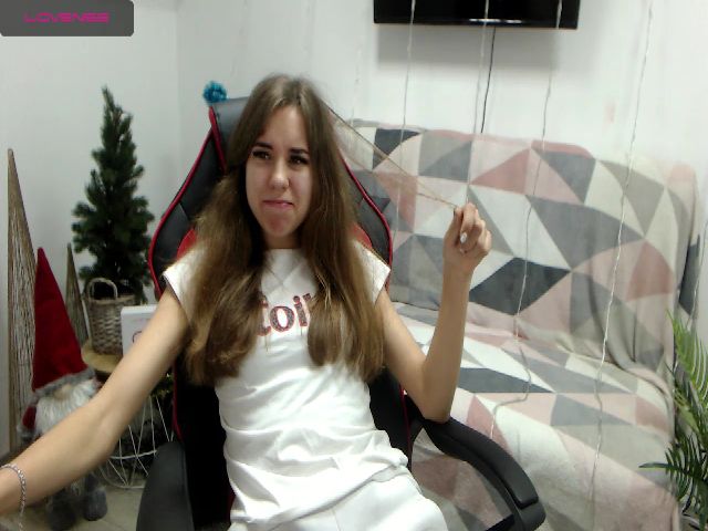 Live sex webcam photo for RoseMoet #271858568