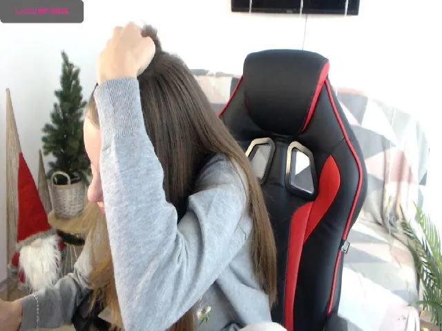 Live sex webcam photo for RoseMoet #271894010