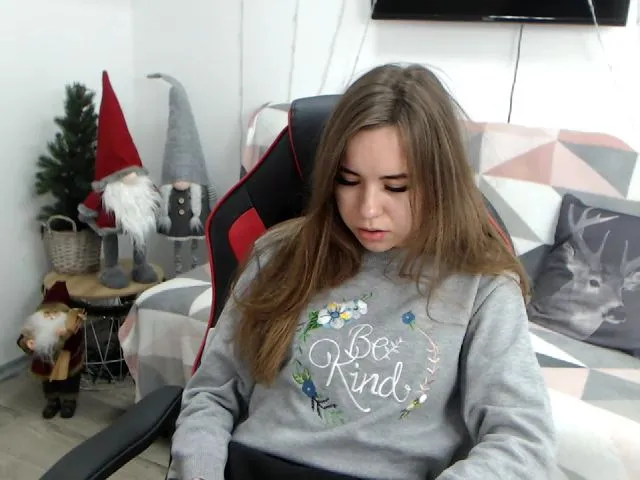 Live sex webcam photo for RoseMoet #272187386
