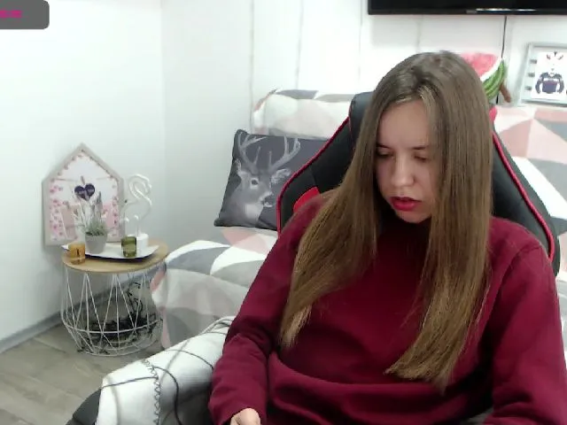 Live sex webcam photo for RoseMoet #272684221