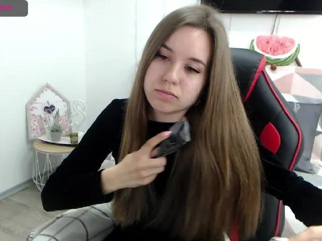 Live sex webcam photo for RoseMoet #272916893