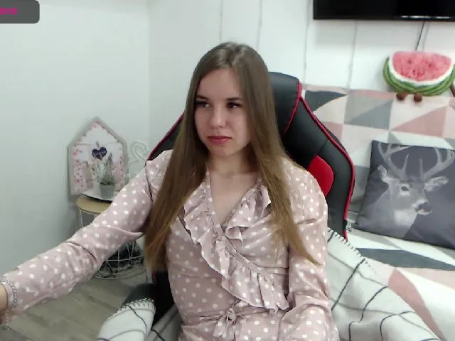 Live sex webcam photo for RoseMoet #272928273