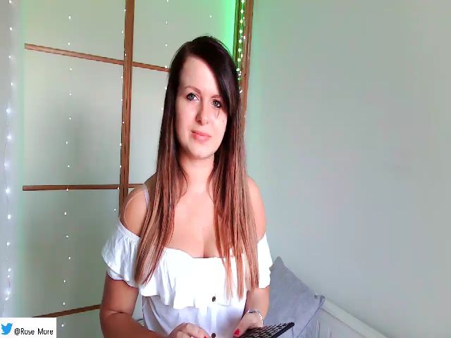 Live sex webcam photo for Rose_More #273867432