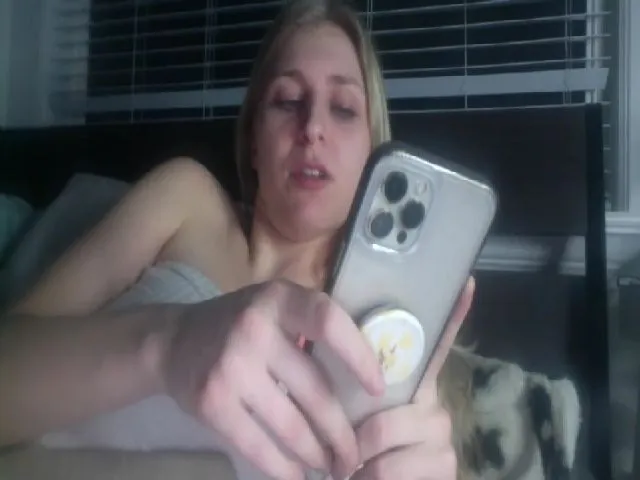Live sex webcam photo for Roselisi #272184856