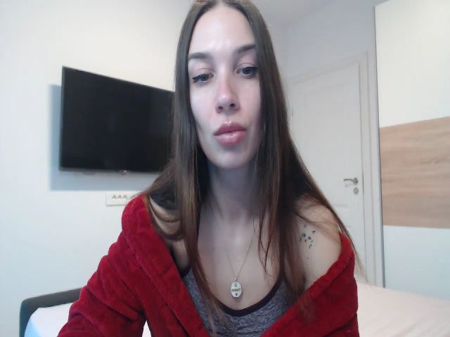 Live sex webcam photo for RosesLovee #271980064