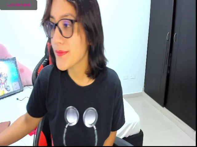 Live sex webcam photo for Rosesmith1x #272883800