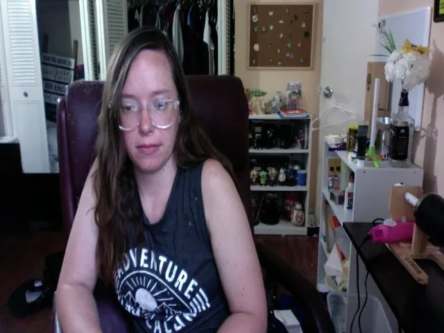Live sex webcam photo for Roseycheeks22 #273204468