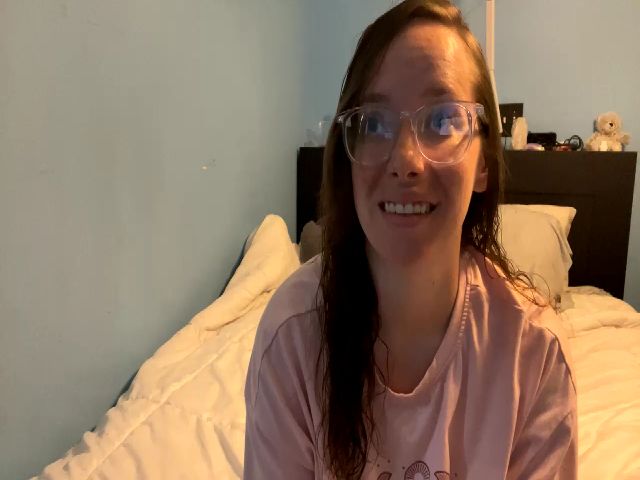 Live sex webcam photo for Roseycheeks22 #274324149