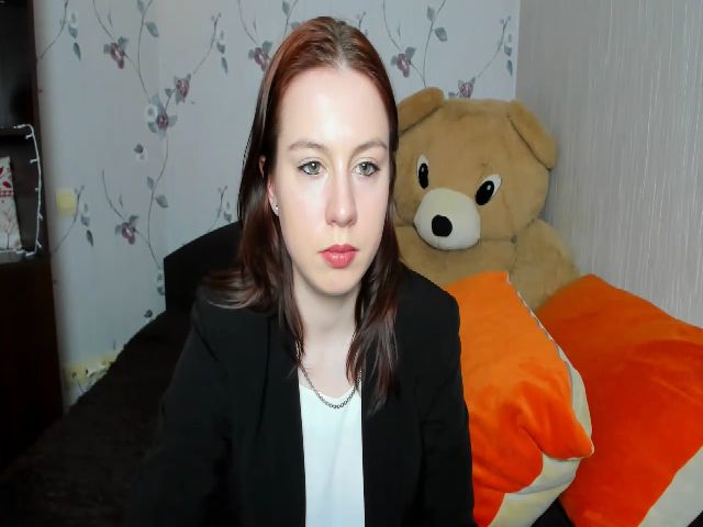 Live sex webcam photo for RossySky #272500489