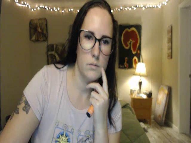 Live sex webcam photo for Roxxxisin #272021705