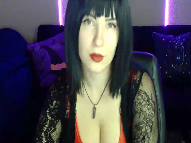 Live sex webcam photo for RoxySinclaire #271770917