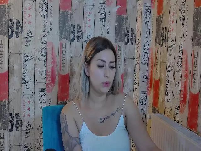 Live sex webcam photo for RubbyKalifha #273897153