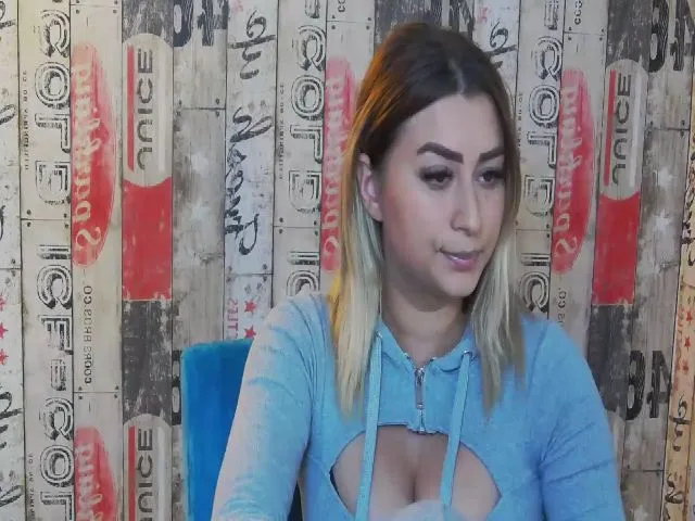 Live sex webcam photo for RubbyKalifha #274585601