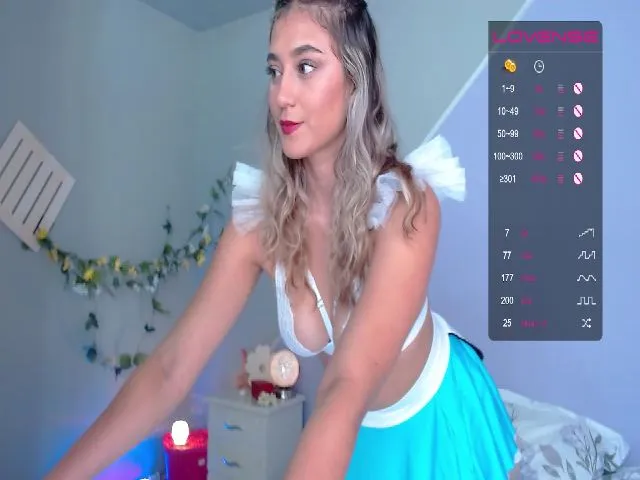 Live sex webcam photo for RubiJasper #273053111