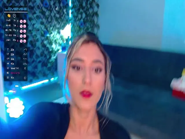 Live sex webcam photo for RubiJasper #273261923
