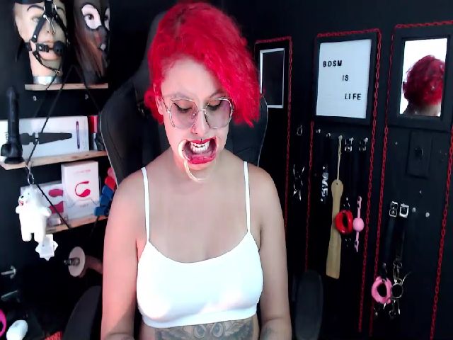 Live sex webcam photo for Rubi_slave #272074133