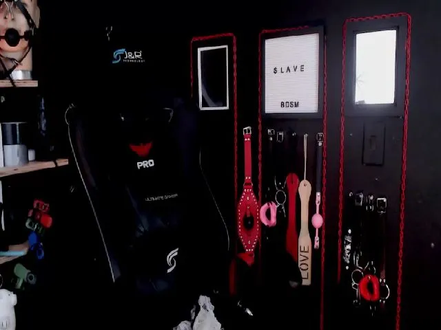 Live sex webcam photo for Rubi_slave #273128895