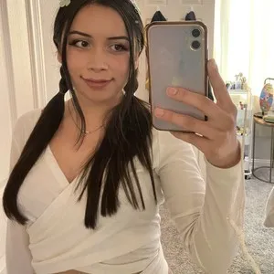 Live sex webcam photo for RubyLopez #290331597