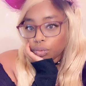 Live sex webcam photo for SEXYEYEDNERD #291007361