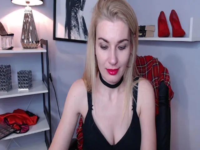 Live sex webcam photo for SOFIExMFC #272002114