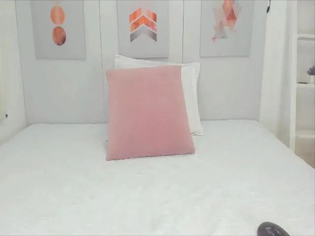 Live sex webcam photo for SOFI_LEONE #273318137