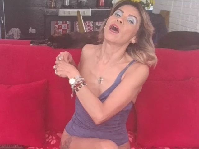 Live sex webcam photo for SOPHI_SOMERS #272115252